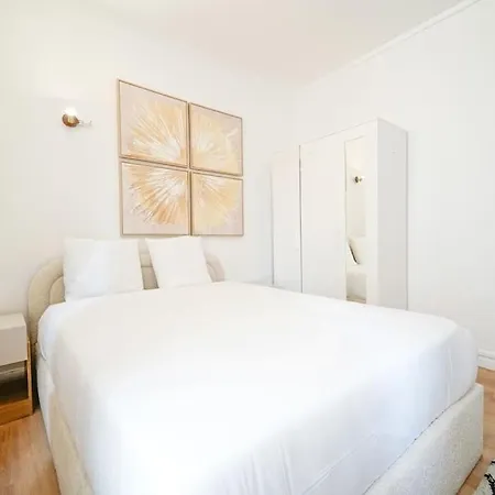 Appartement Studio Buttes-chaumont - Hautpoul - V Paris